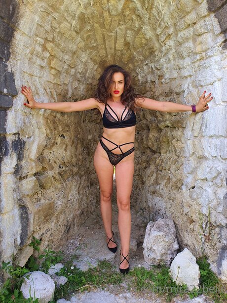 mira22belle pornstar naked photo