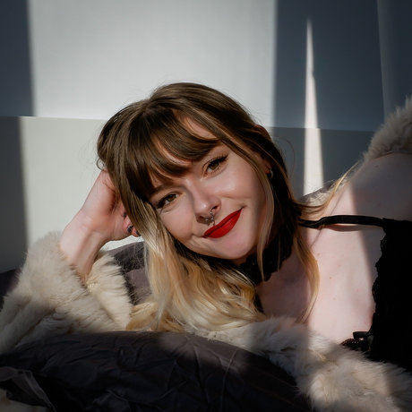 Elenial pornstar hd gallery