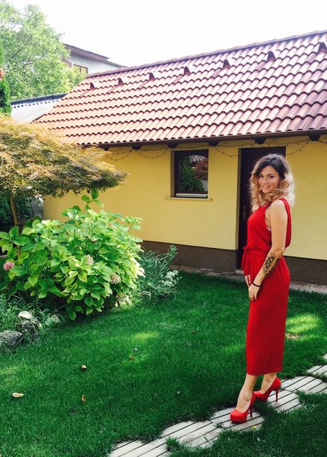 Reka Rekasi model top pic