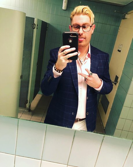 MikDaMonsta model porn img