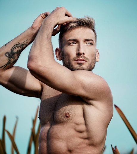 _Mika AYDEN top actress photo