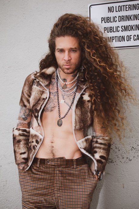 Micky Munday model porn images