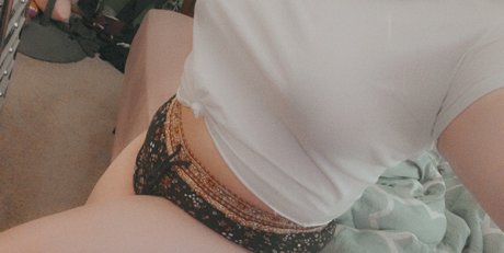 Mia Bell model xxx img