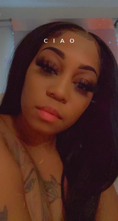 Ohshebitch pornstar hot images