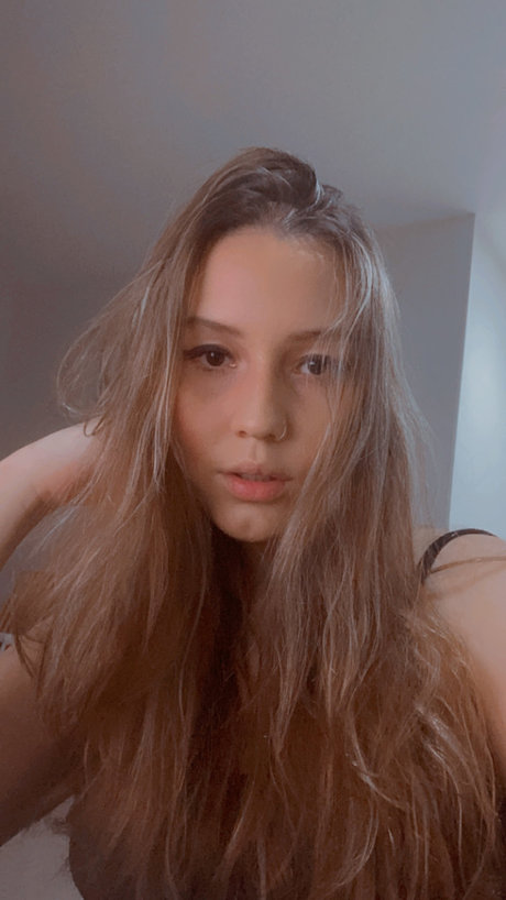 Mariana GM model hd image