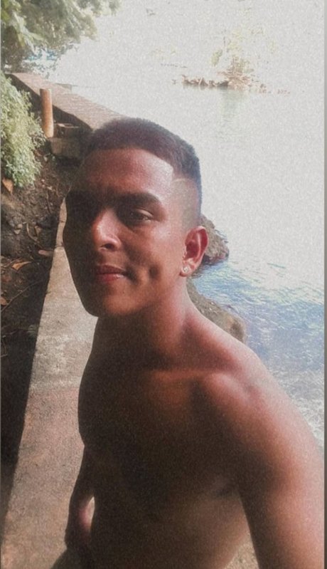 Mateo Florez sexy actress images