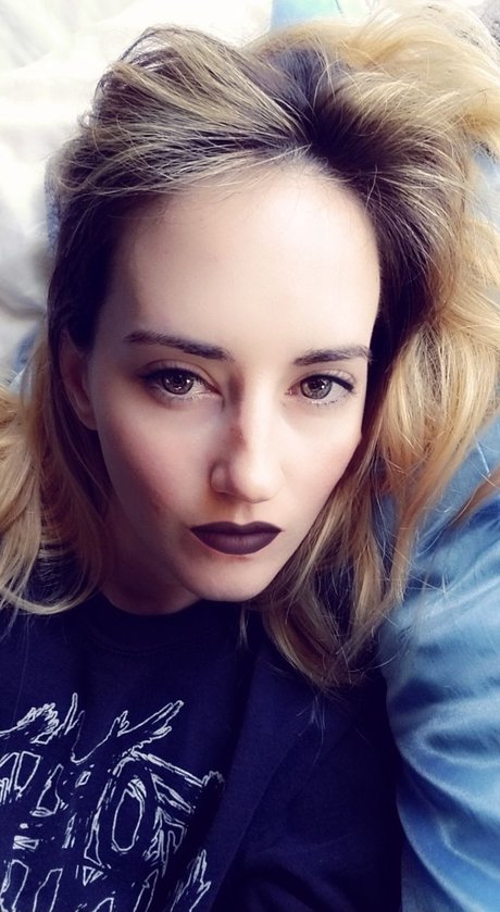 Metal Mary xxx star pics