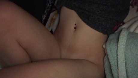 Mercedes Warlow model hd pic