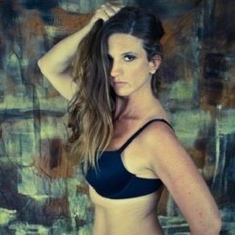 MeraSquitALot model erotic archive