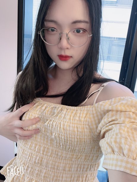 Ai SissyLunar high quality model img