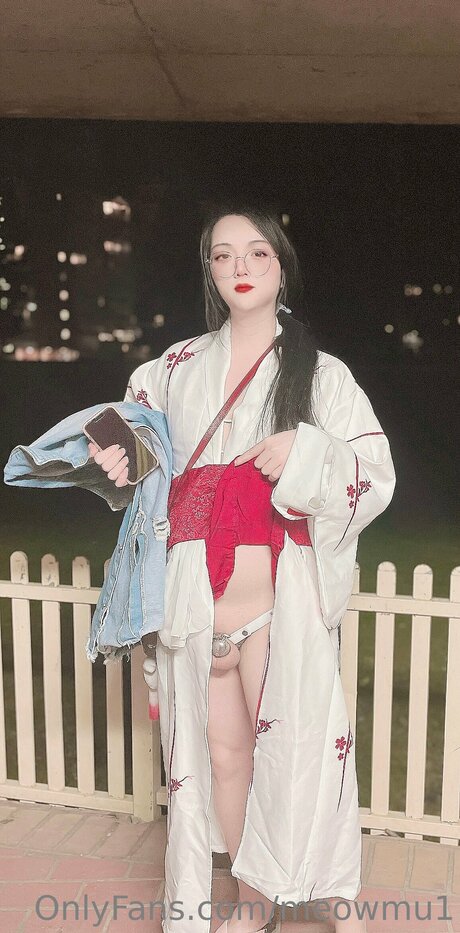 Ai SissyLunar star top pictures