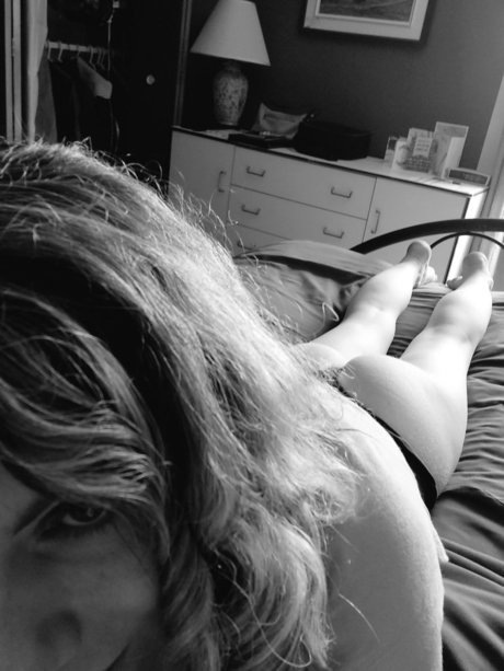 Roxie Roller nice pornstar pictures