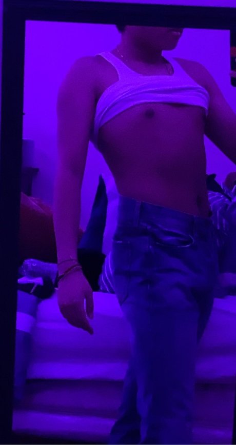 Moony sexy model photos