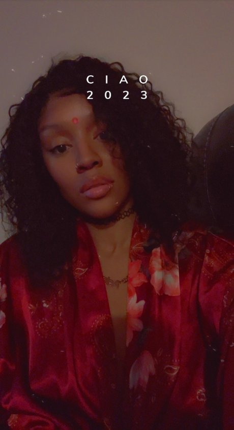 Molly Rain sexy pornstar gallery