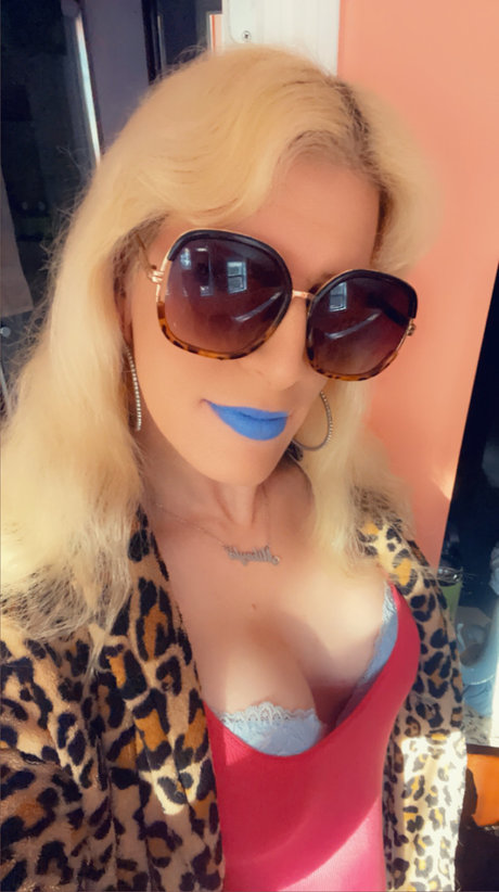 ML Daville 9 OF no PPV_ xxx pornstar picture