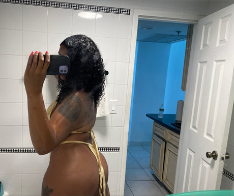 Wetty_ model sexy picture