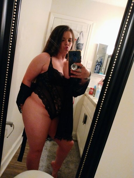 Miss Parker_ model nude picture