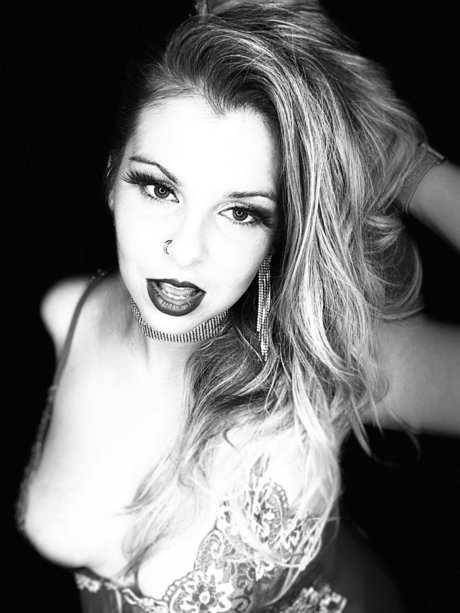 Fat Girl TITTIES_ high quality actress pics