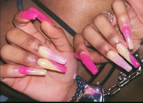 Miss Pinkiee high quality pornstar gallery