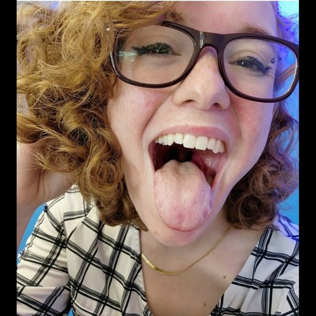 Kris VIP model pretty archive