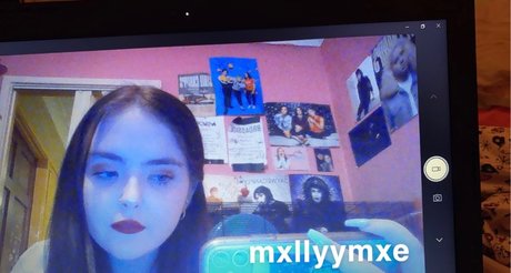 M x perfect model photos