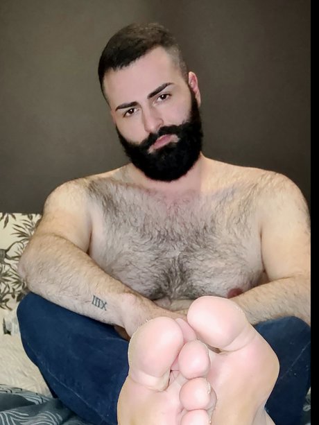 Metta l ours nudes star archive