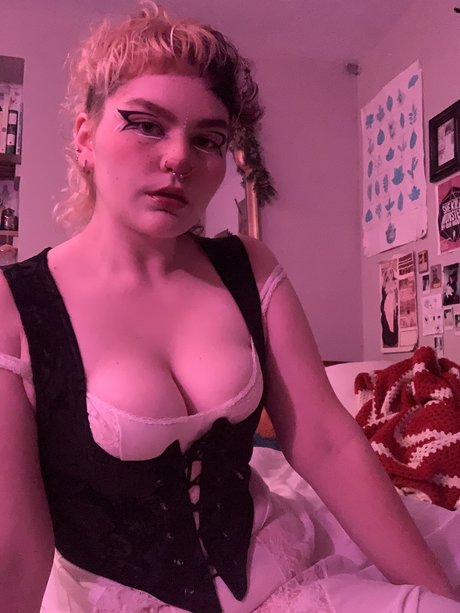 E they them_ model pornographic gallery