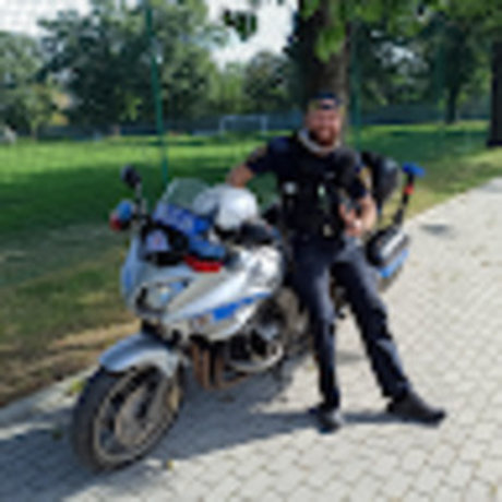 Municipal Policeman star exclusive images