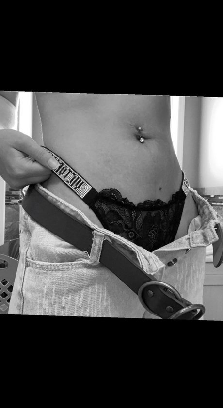 Guess who nudes actress pic