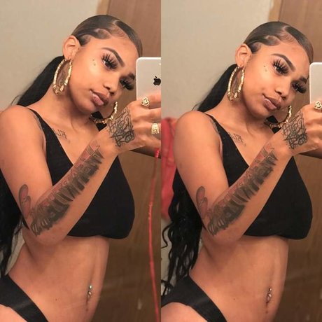 MainOfficalMaarie_ model nude pics