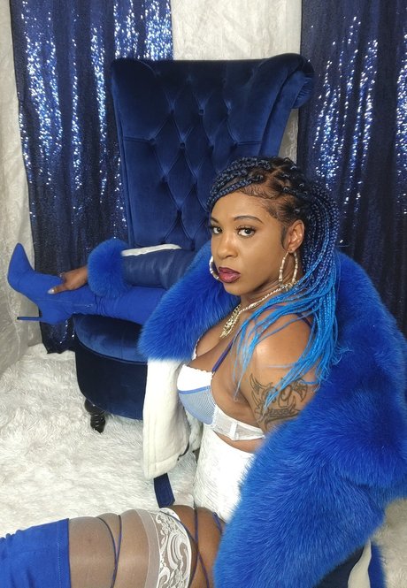 Ms Luscious Nights star adult image