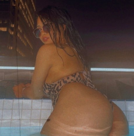 Thick Lil Asian Ting_ adult model img