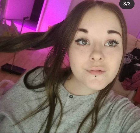 Nyssa hot actress photo