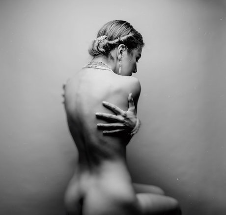 Nicoley Shmoley xxx actress galleries