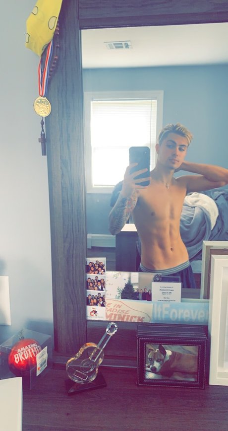 Nicky Lomuto model nice image