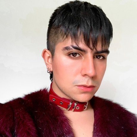 Rami perfect model photo