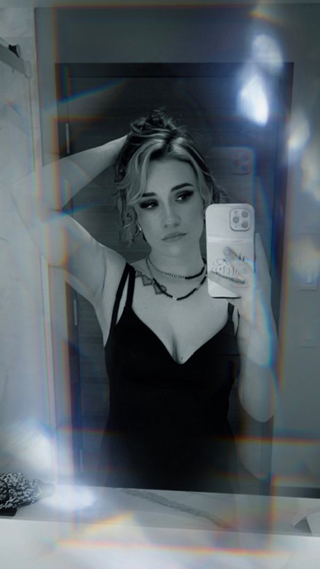 Nerdy Nurse top star gallery