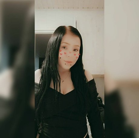 nennnii naked model photos