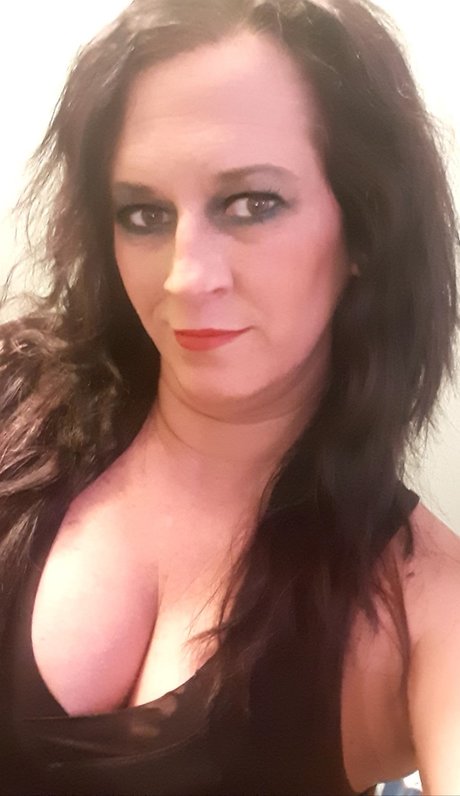 Natural Brooklynn adult model pics