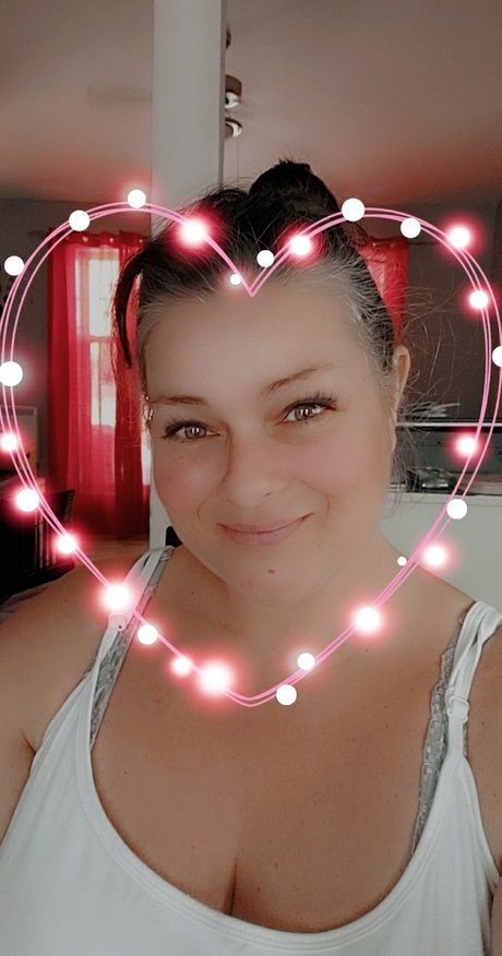 Natacha Bond top star img