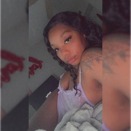 Nettee J naked actress image