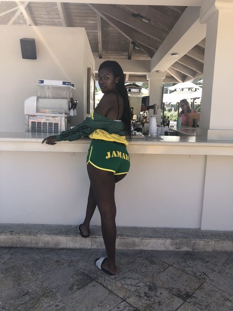 NaomiBabyxo pornstar free pic