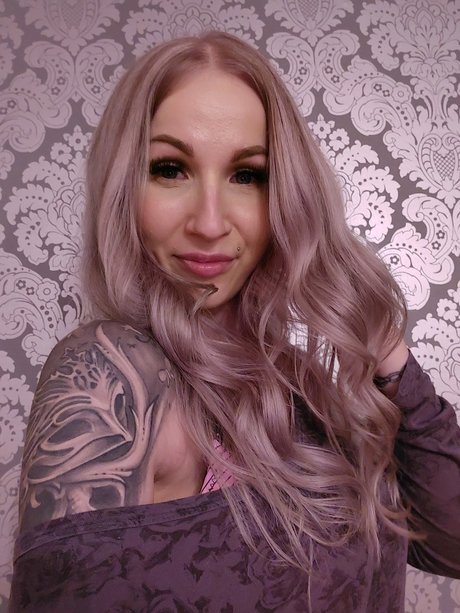 Anu Lehtonen nude model galleries