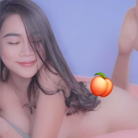 Nanno model adult img