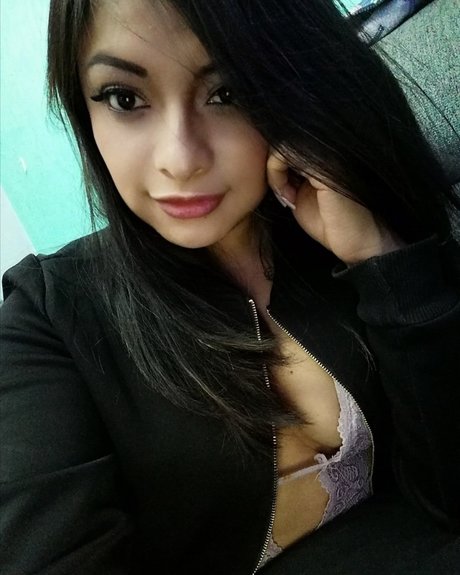 Erika Daniela naked pornstar img