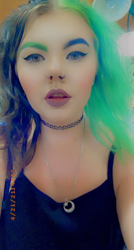 Nancy May hot model picture