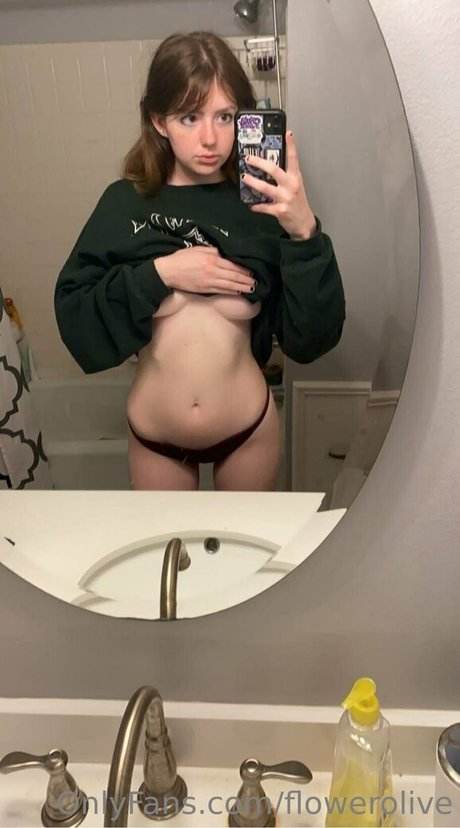 flowerolive star pornographic photos