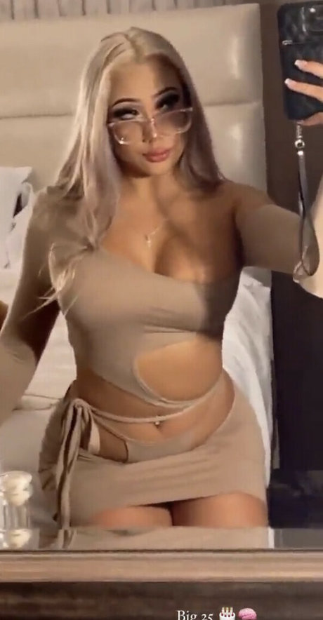 Beamer Babe nudes star gallery