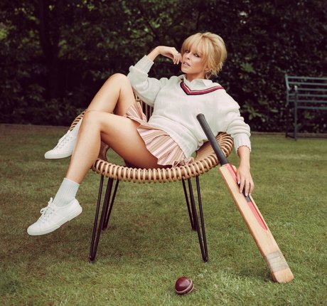 Kylie Minogue hot pornstar pictures