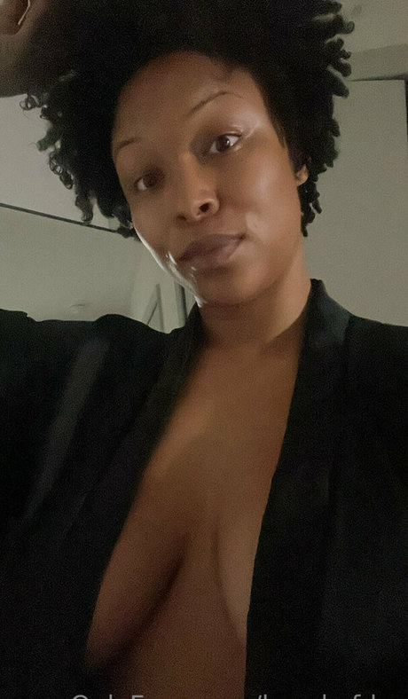 breakofdm model beautiful picture